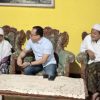 Aktivis Budaya Agus Mujayanto menyampaikan keprihatinannya atas persoalan yang dialami Mbah Sujinah,