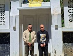 Silaturahmi Agus Mujayanto dengan penjaga Jambe Tujuh dan beberapa tokoh lainnya.