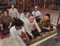 Menteri Kebudayaan Fadli Zon Ziarah Malam Hari di Kompleks Makam Tokoh Sejarah Demak